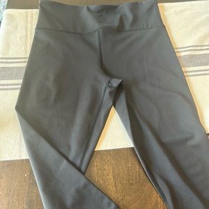Zyia capri leggings